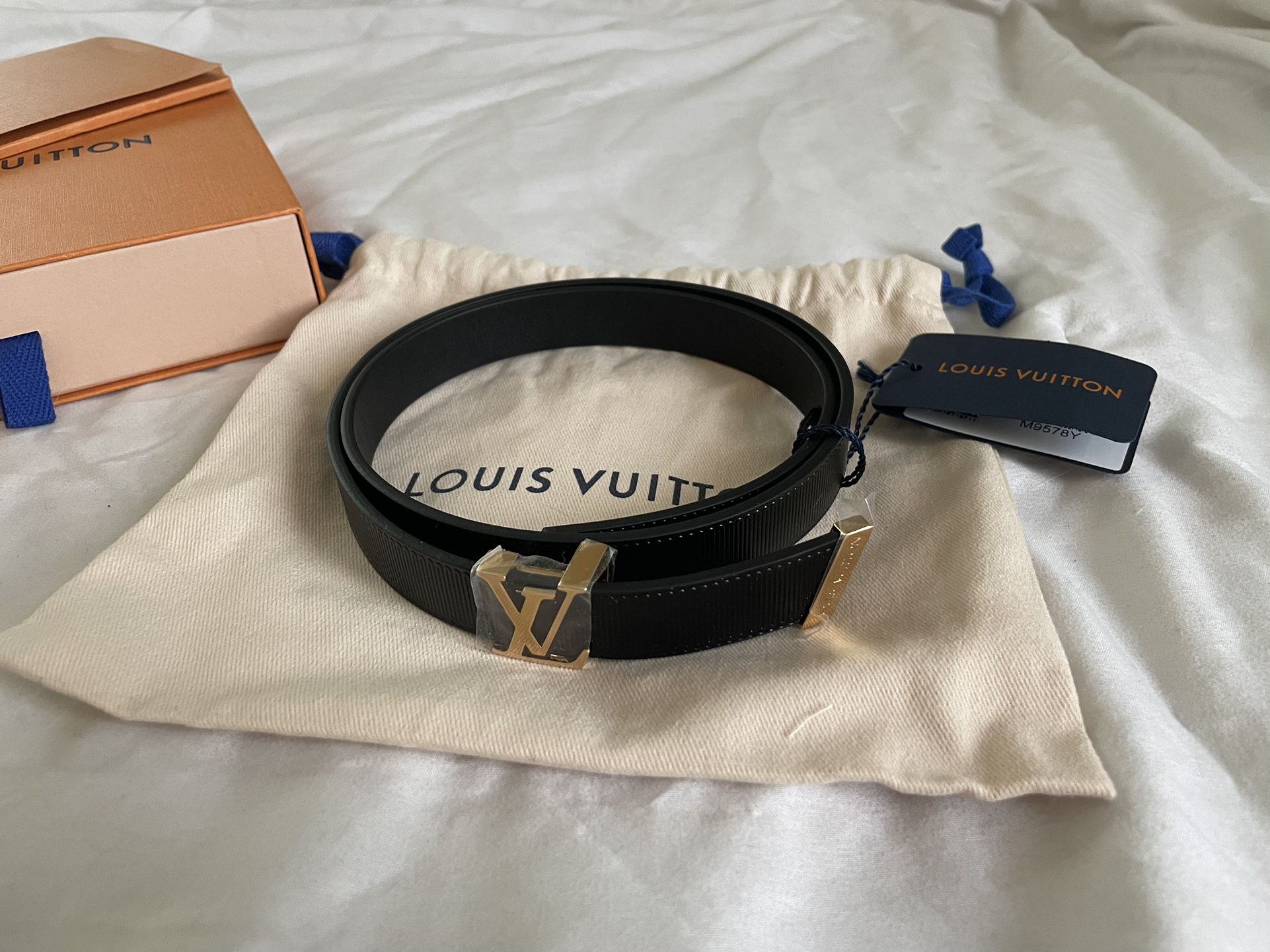 Louis Vuitton for Sale in Atlanta, GA - OfferUp