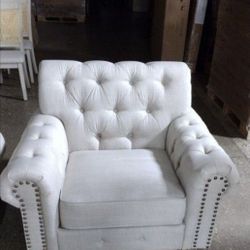 Beautiful Restoration Hardware Tuffted Beige Accent Chair (New)