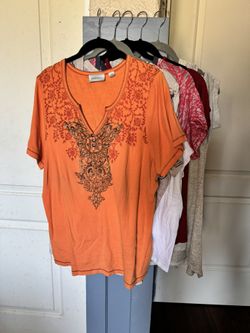 Women’s Bundle Of Fun Shirts— 14/16 (5 Shirts)