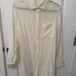 Valentino 100% silk Blouse Never Wear 