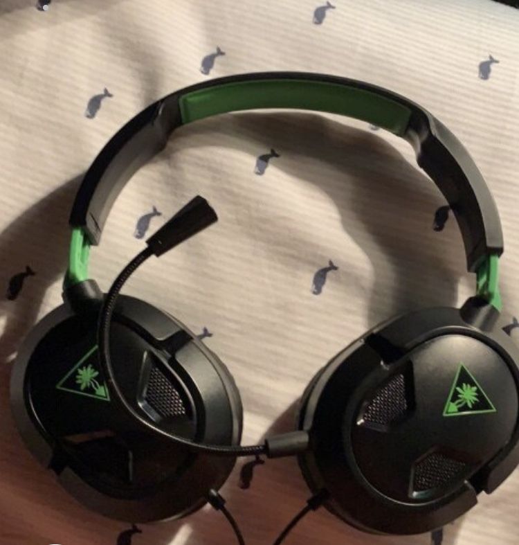 Turtle beach headphones for Xbox 1 and ps4