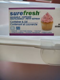 Reusable cupcake holder and water pitcher (new)