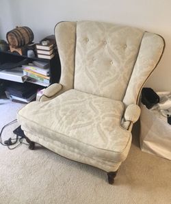 Vintage Style Accent Chair