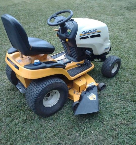 Cub Cadet LT1045 Riding Mower 20 HP Kohler Engine 46 Inch Deck