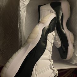 Jordan 11s 