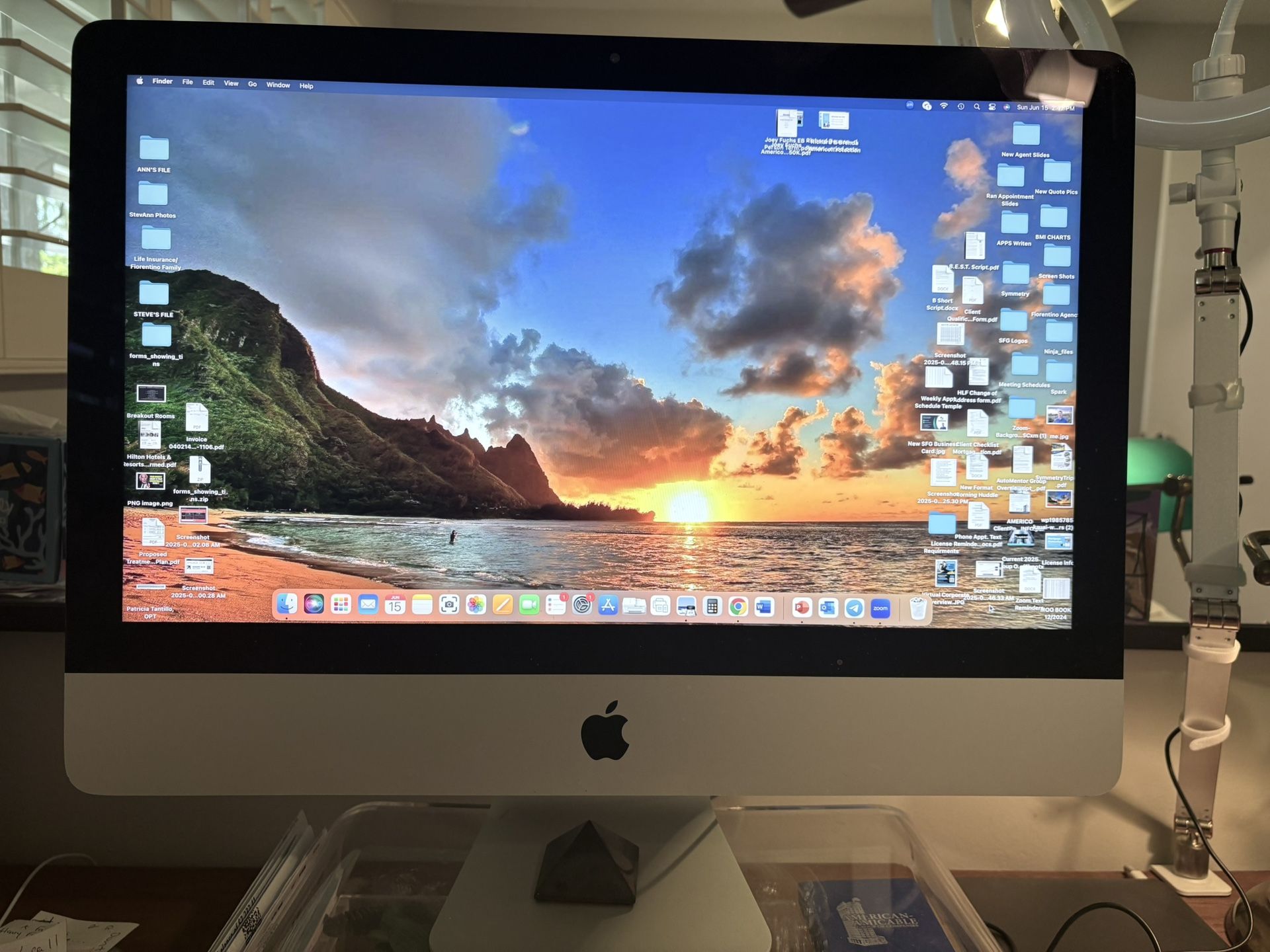 iMac with Retina 4K Display 21.5-inch