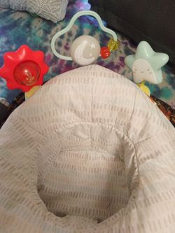 Baby activity Seat with Toy Bar and food tray