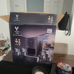 Full projector and surround sound speakers set