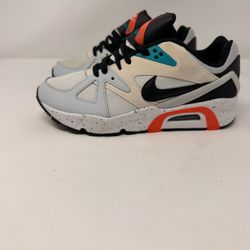 Size 5.5y Nike Air Structure