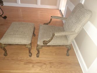 Accent chair with Ottoman