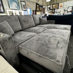 NEW💥Dark Gray Reversible Sectional W/ Cup Holder