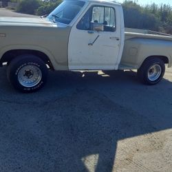 Ford F150 1985