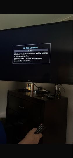 Samsung Flat Screen TV with Remote 65 inch