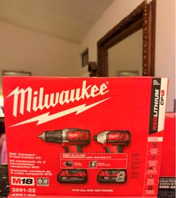 Milwaukee M18 Compact 2 tool combo kit