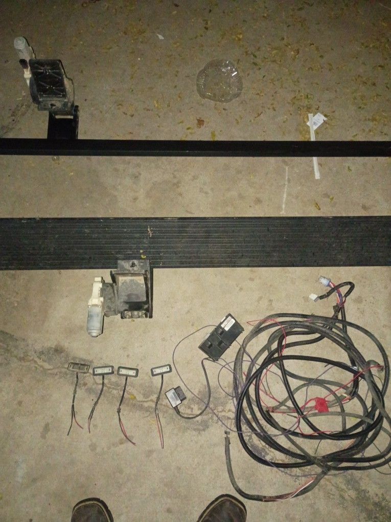 Amp Reseaach Side Seats Off 2021 Chevy