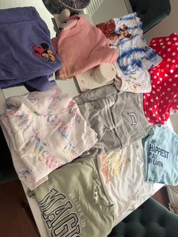 Disney Clothing Bundle – Mixed Lotey