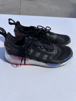 Like new men’s Adidas NMD v3 in sizes 9.5 and 10