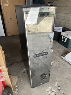 Wine Fridge Available 