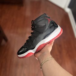 Jordan 11 Bred Sz 9