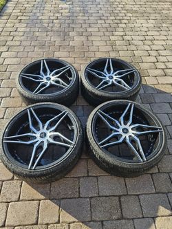 22" Cavallo Wheels And Tires