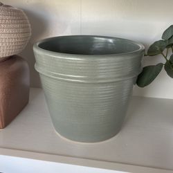 Decorative Pot 