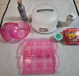 6pc Kitchen Gadget & Entertaining Lot - NWT/NWOT (Sterilite, BlenderBottle, Egglettes)