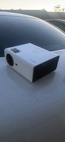 AZEUS RD-822 Mini Projector