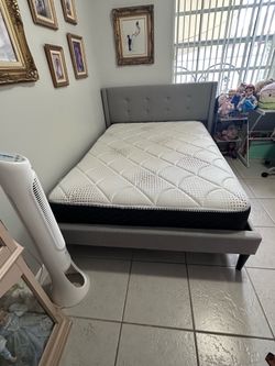 Full bed with mattress