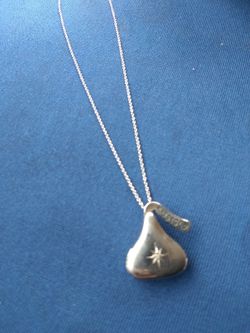 Hershey's kisses 925 locket wit chain $60