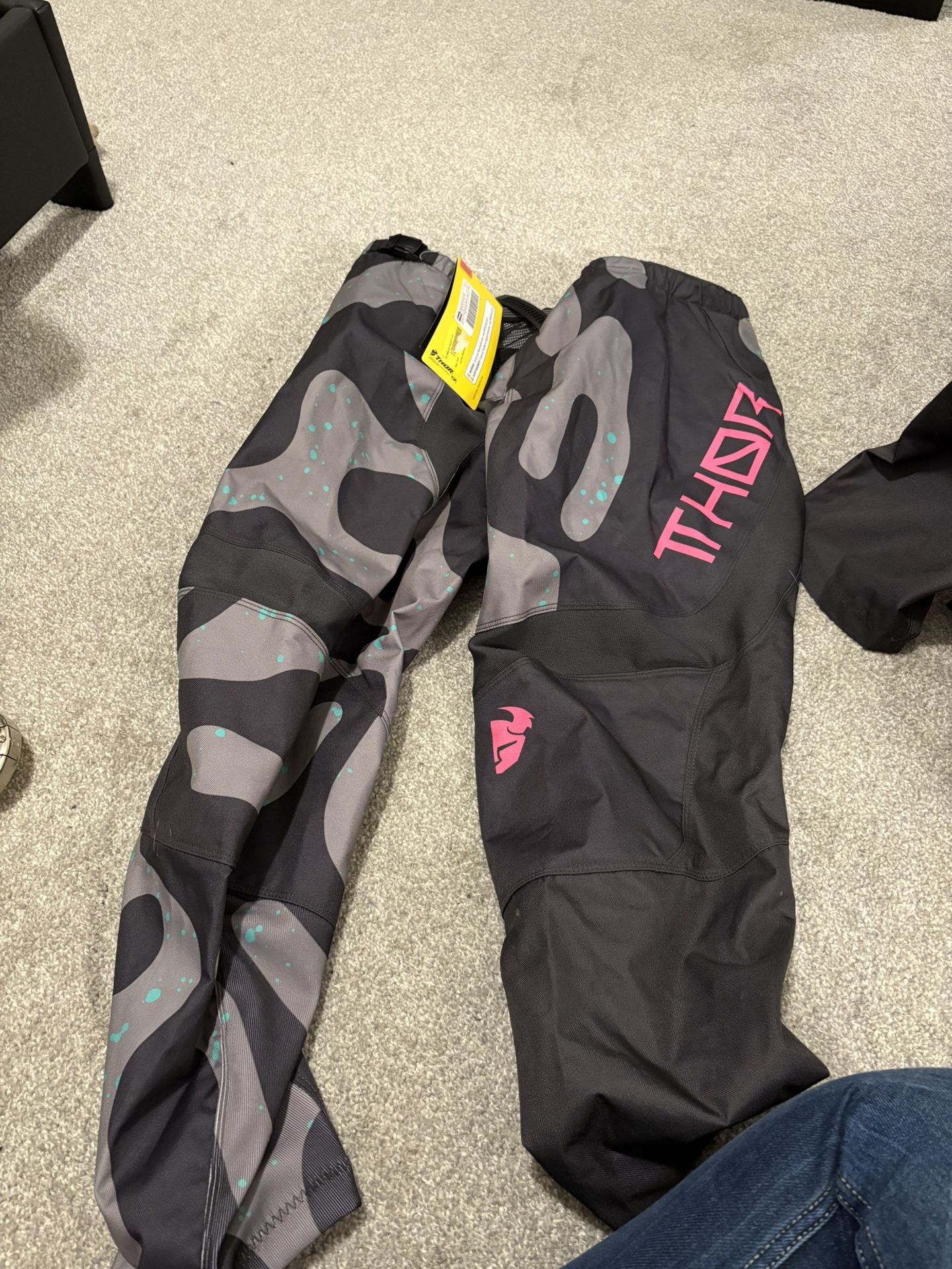 Thor Women’s Motocross Pant Size 11/12 Brand New