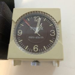 Vintage Timex Quartz Mini Alarm Clock. 