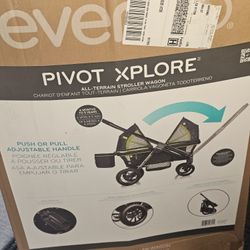 Pivot Xplore Evenflo