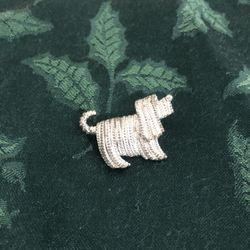 Vintage Sarah Coventry Silver Shaggy Dog Pin Brooch 1 1/2” Long