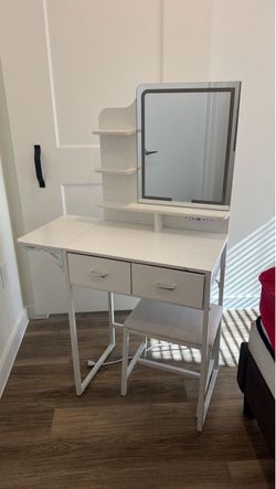 Make up vanity