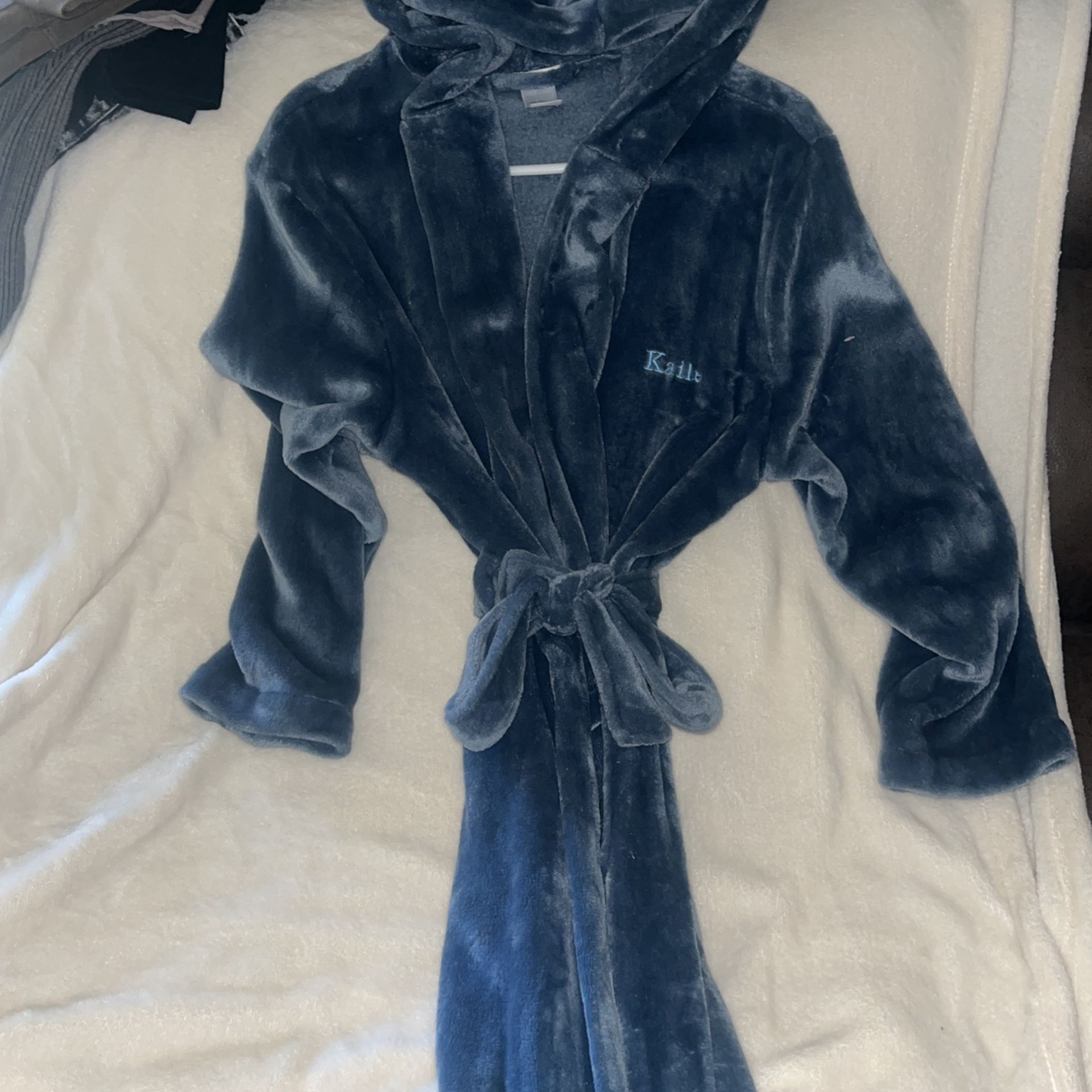 Kaile Bath Robe Pottery Barn 12/14