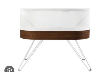 Snoo bassinet
