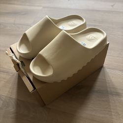 Yeezy Slides