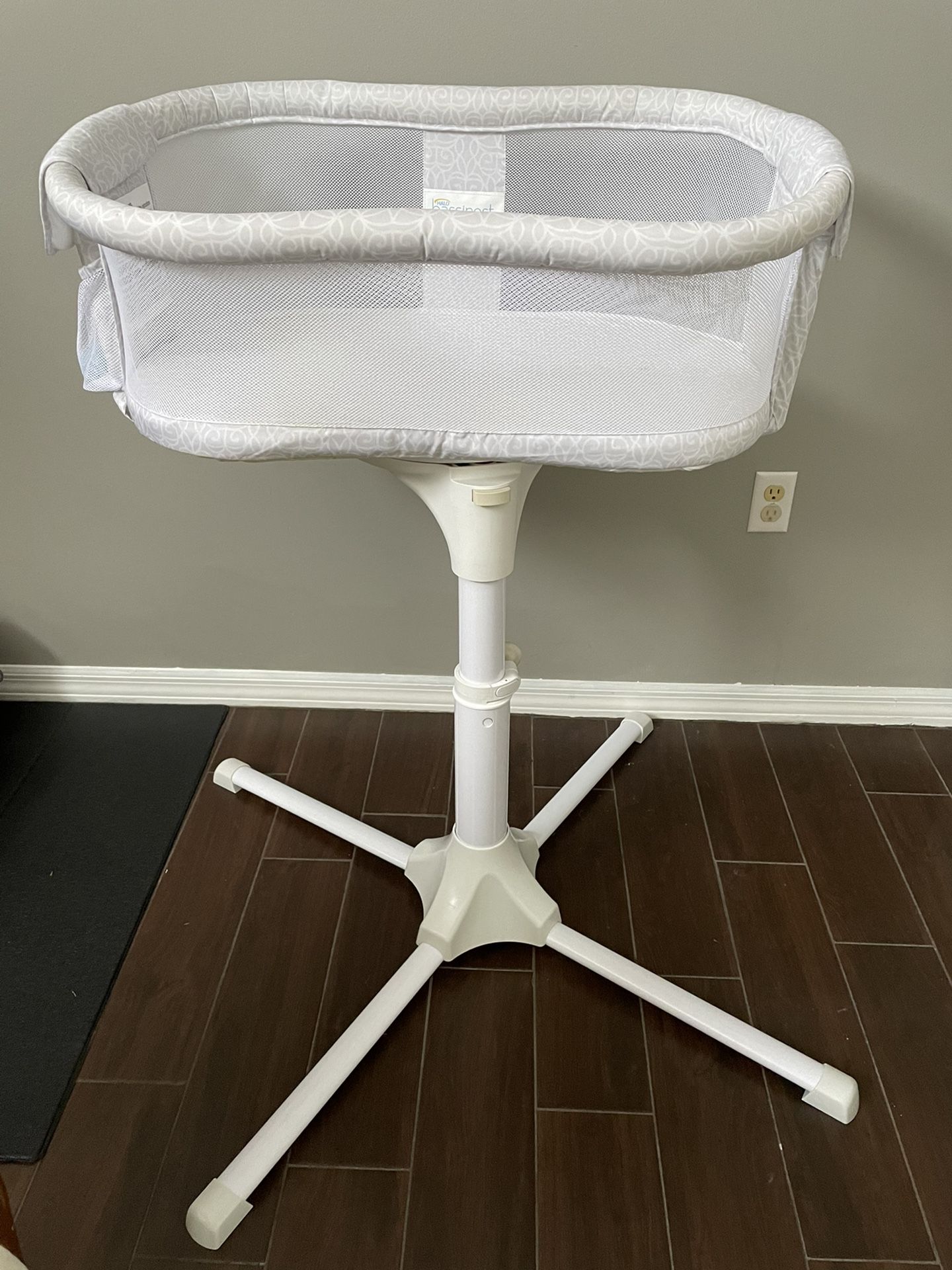 Halo Bassinet Swivel Sleeper