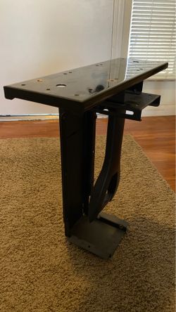 Computer tower mount