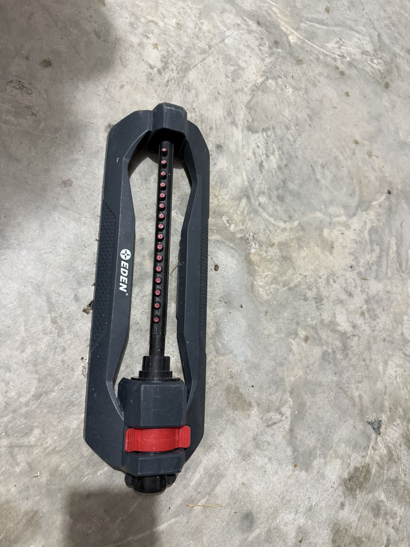 Oscillating Lawn Sprinkler 