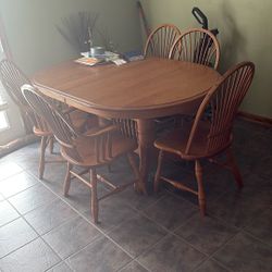 Oak Dinner Table