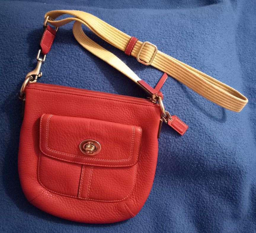 Vintage Coach Crossbody/Shoulder Bag