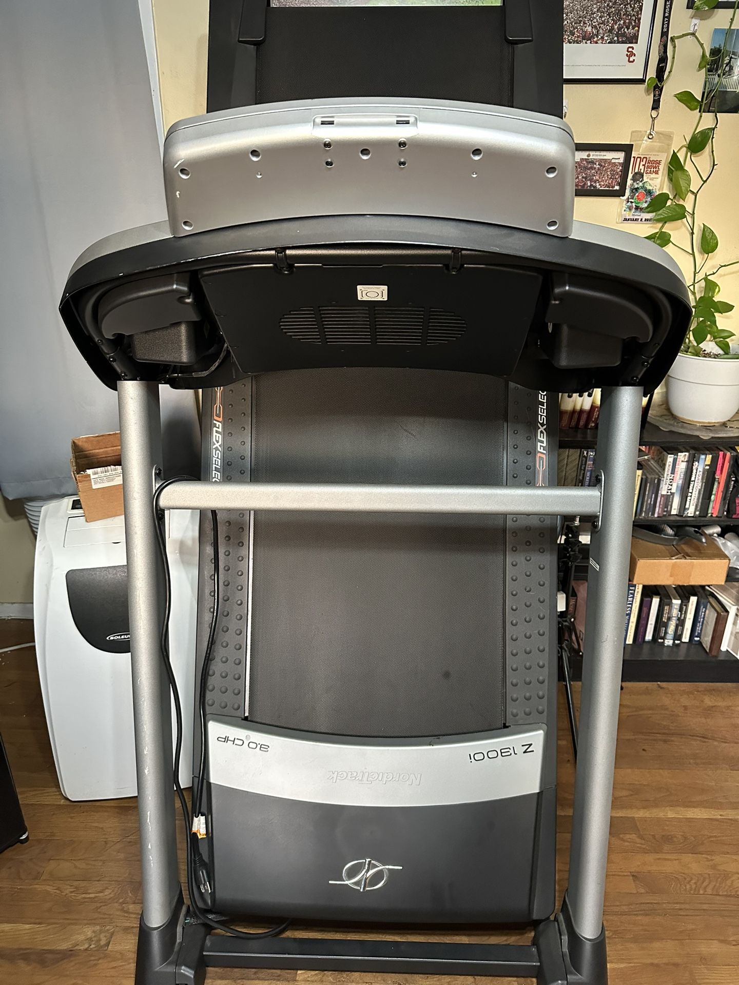 NordicTrack Treadmill Z 1300i - FREE