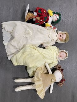26 Porcelan Dolls