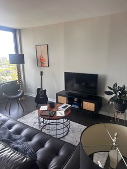 Entertainment center