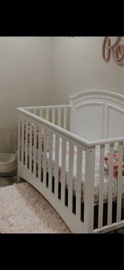 Crib ( white) with mattress