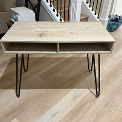 Modern Light Wood Desk