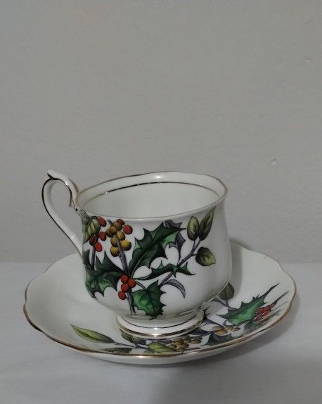 ROYAL ALBERT PORCELAIN - FLOWER OF THE MONTH CUP & SAUCER PLATE SET  - N1000