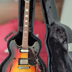 Univox 335 Electric Guitar Vintage