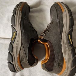 Skechers Relaxed Fit Respected - Size 12 men's